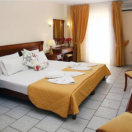 Alexander House Hotel Agia Pelagia (Crete)