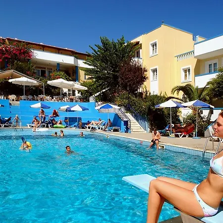 Alexander House 4*