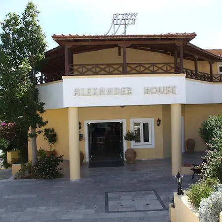 Hotel Alexander House 4*