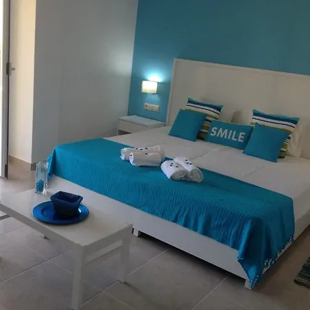 Alexander House Hotel 4*