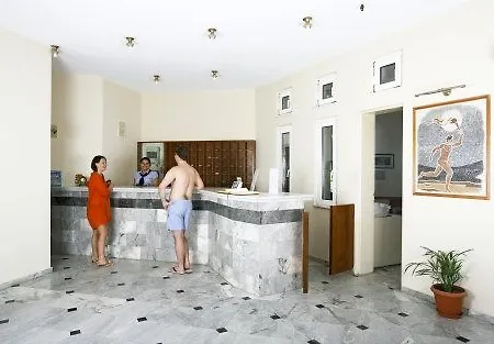 Hotel Alexander House 4*